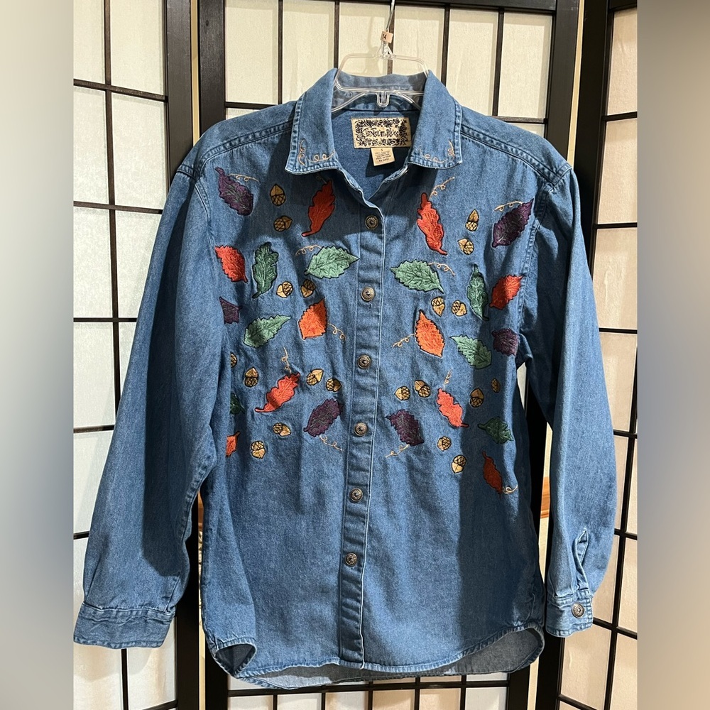 TANTRUM BLUES Embroidered Denim Shirt with AUTUM Leaf Design, WOMEN SIZE S